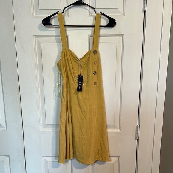 lelis Dresses & Skirts - NWT Lelis Yellow Mustard dress size medium